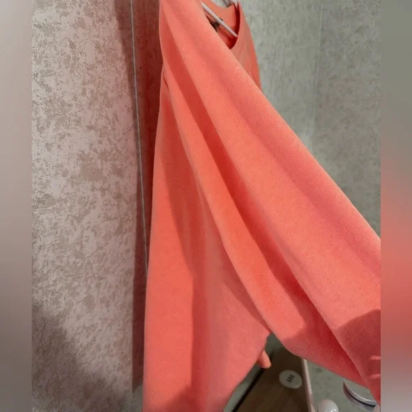 CUTE top - Picture 2 of 3